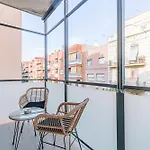 Weflating Sants Apartment