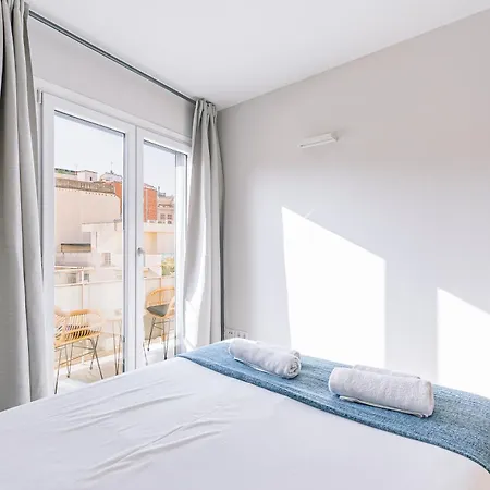 Weflating Sants Apartman *