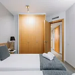 Weflating Sants 公寓 *